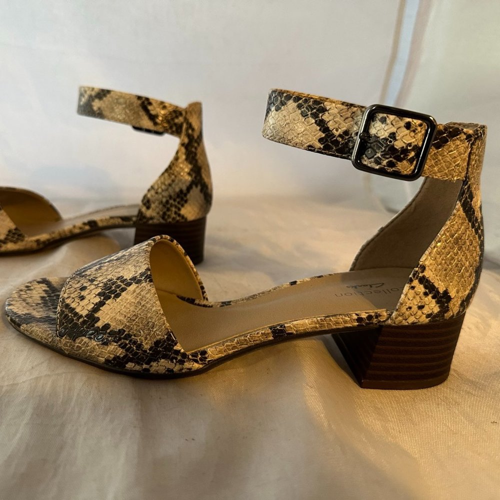 Clarks  Elisa Dedra Heeled Sandal, Taupe Snake Women Size 8 M     NIB - Picture 3 of 6